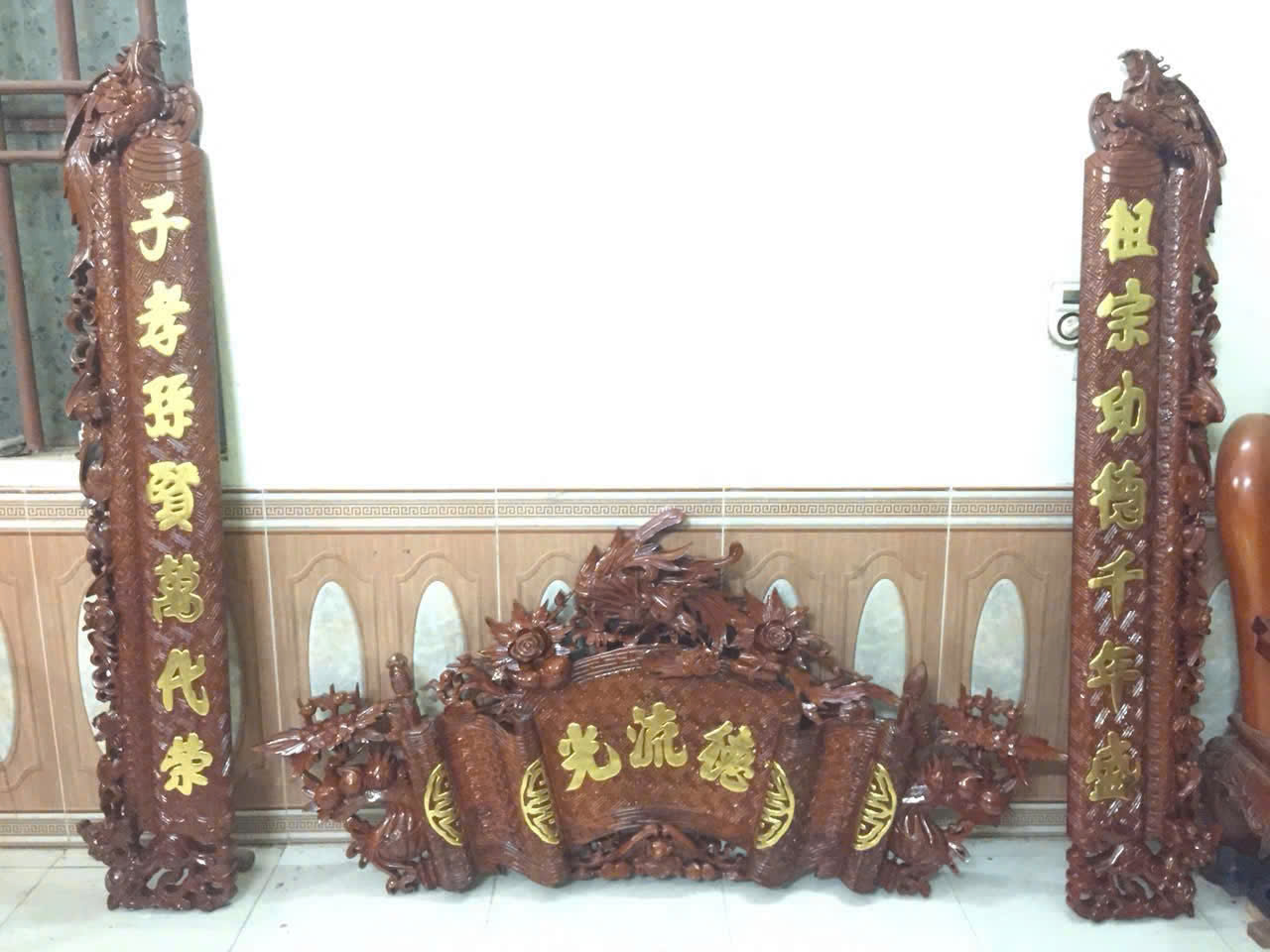 cuốn thư câu đối mẫu phượng hồng gỗ gụ đẹp